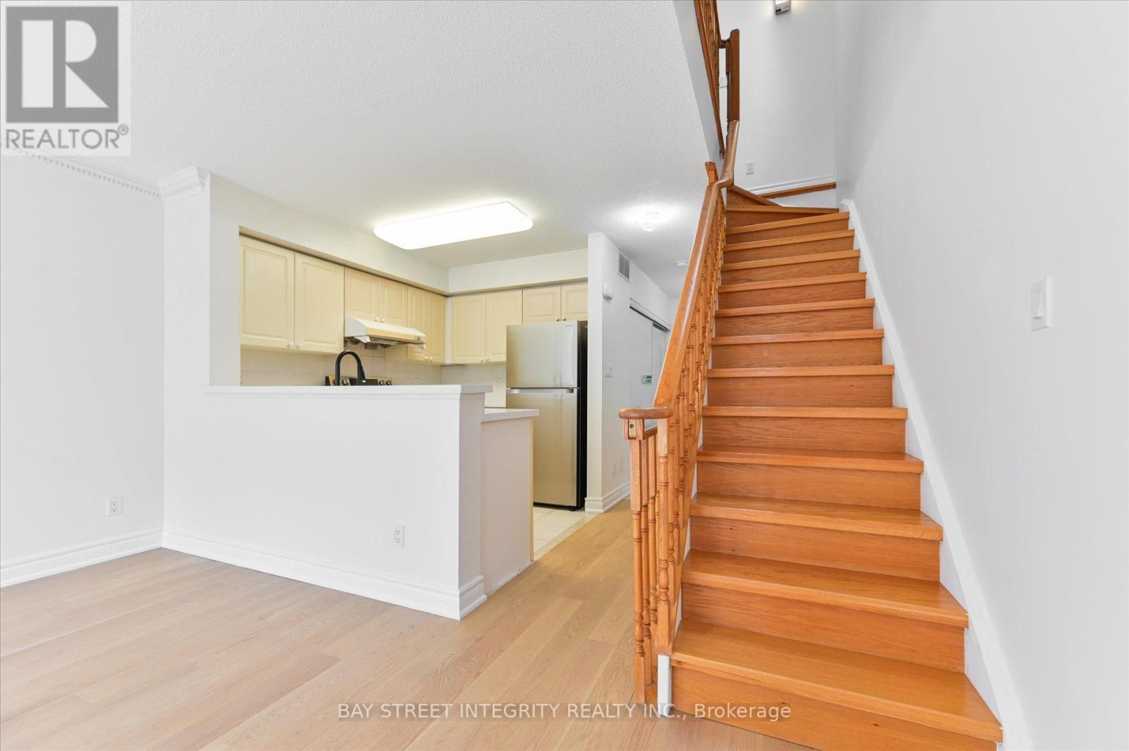 506 Grandview Way, Toronto, Ontario  M2N 6V4 - Photo 21 - C12202381