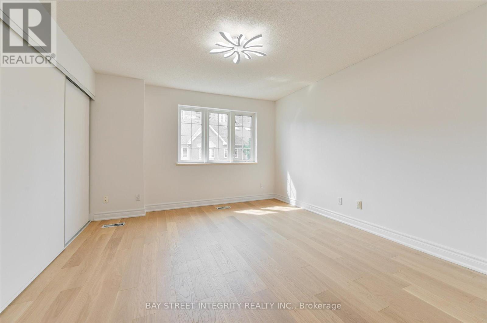 506 Grandview Way, Toronto, Ontario  M2N 6V4 - Photo 24 - C12202381