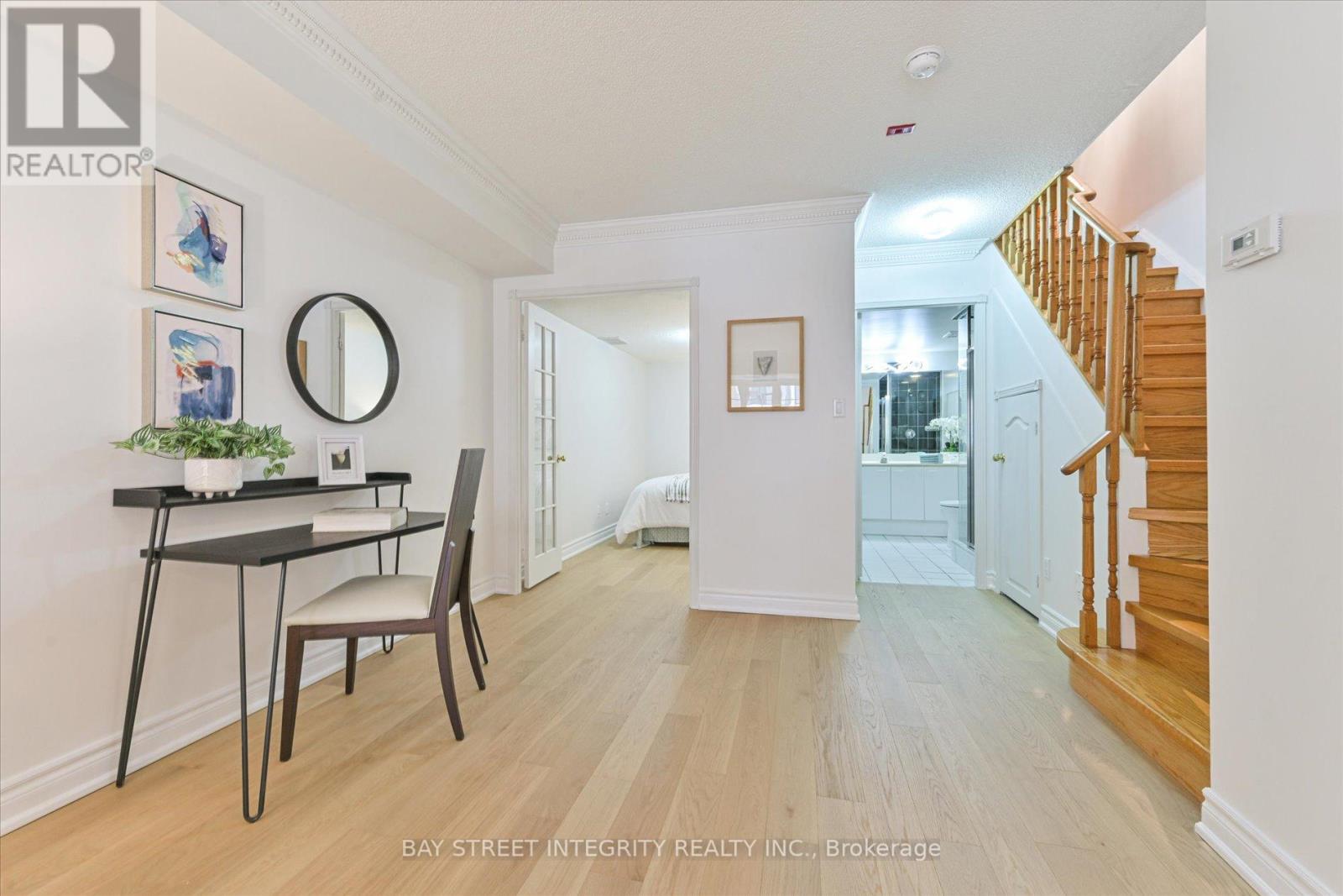 506 Grandview Way, Toronto, Ontario  M2N 6V4 - Photo 8 - C12202381