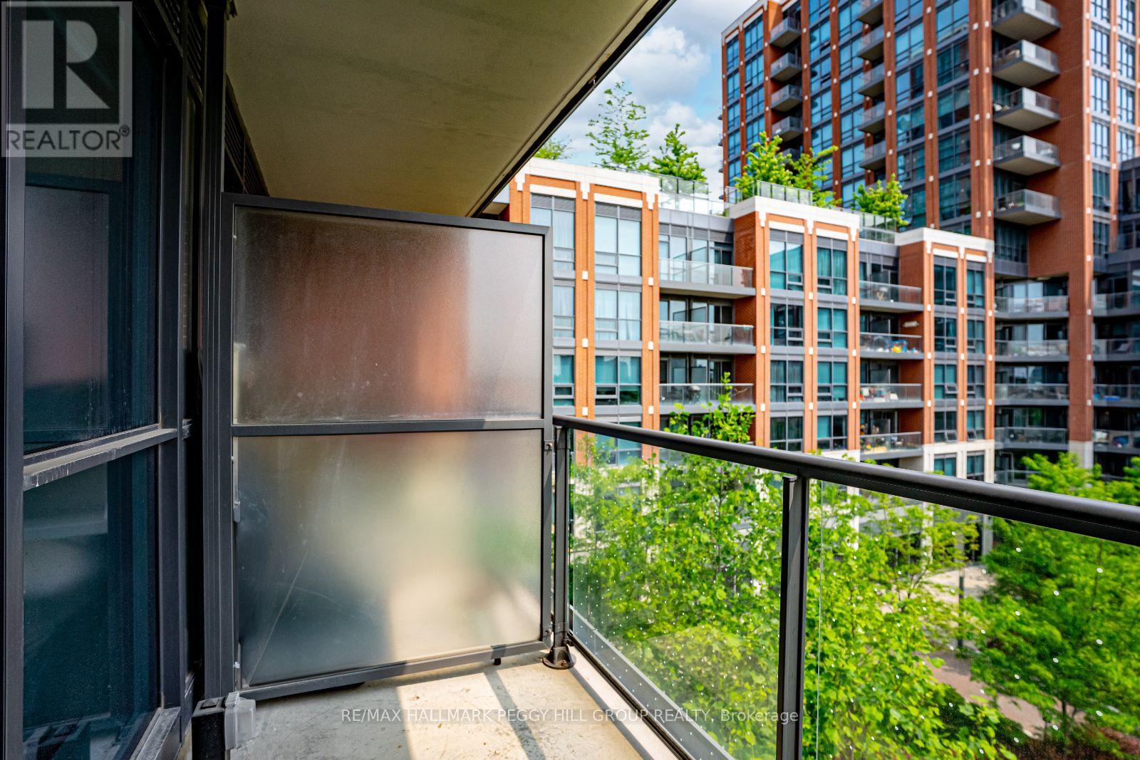 460 - 31 Tippett Road, Toronto, Ontario  M3H 0C8 - Photo 9 - C12202452