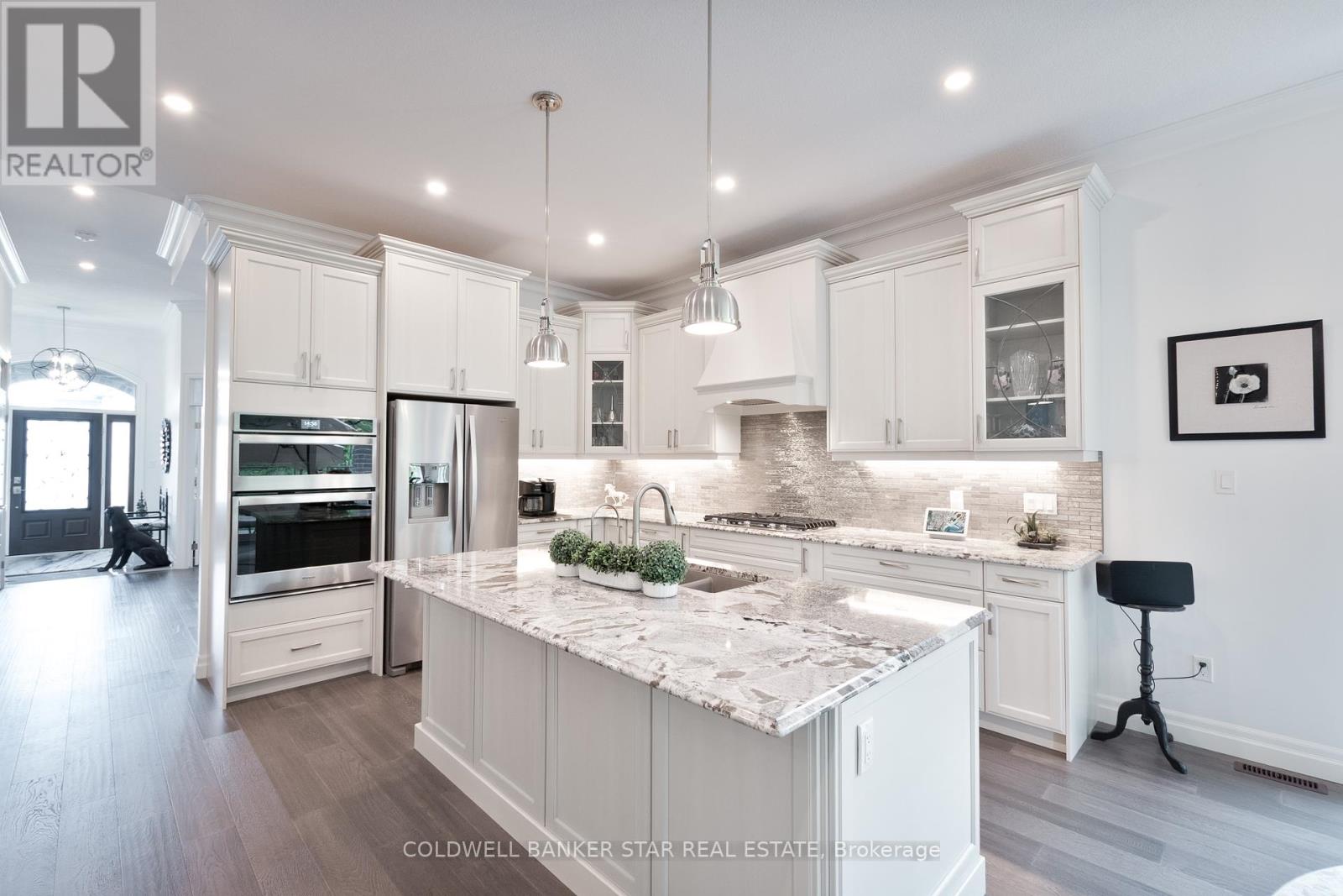 Photo 15 of 45 for 2426 Red Thorne Avenue