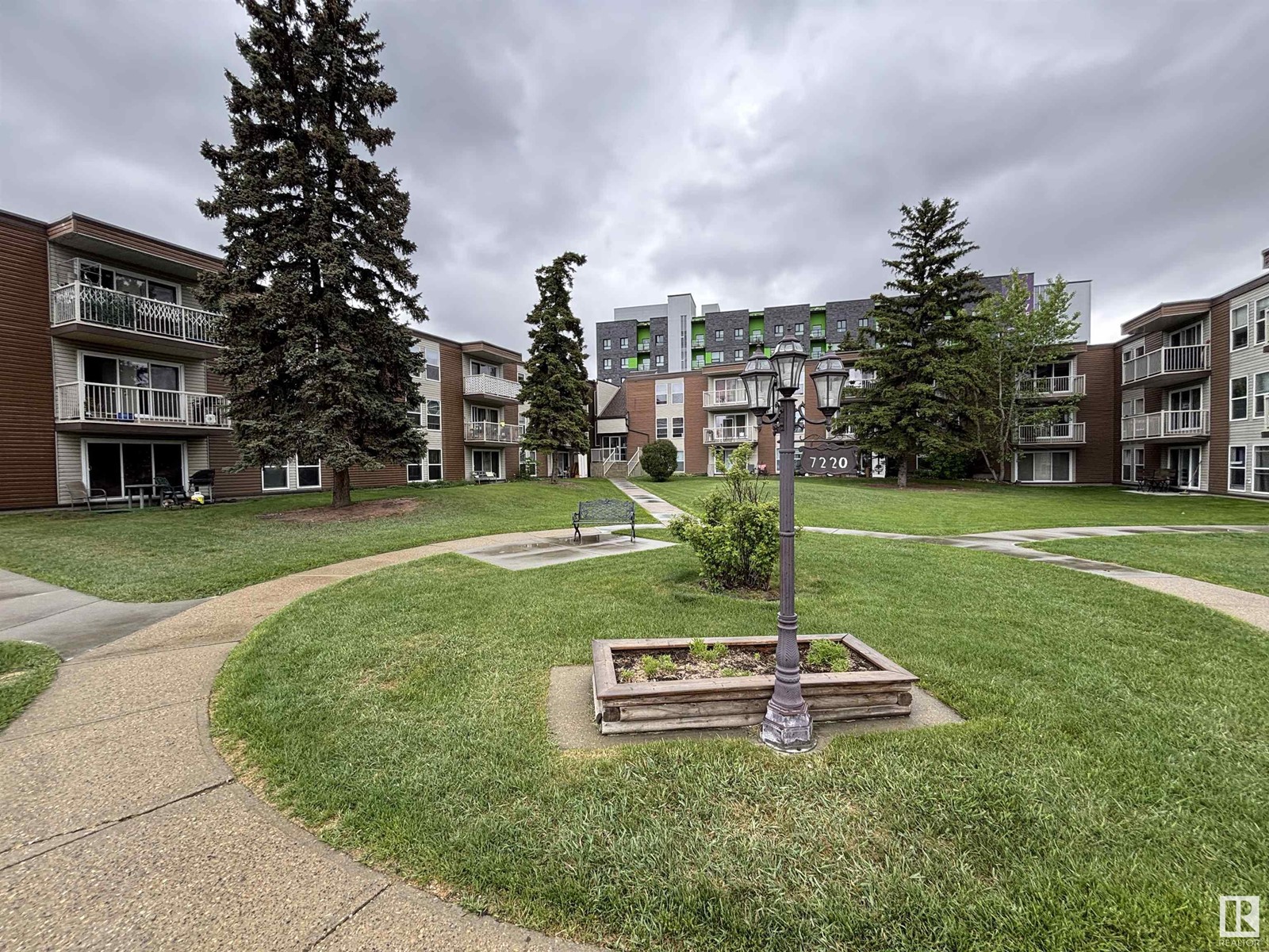 Property at #102 7220 144 AV NW image 1
