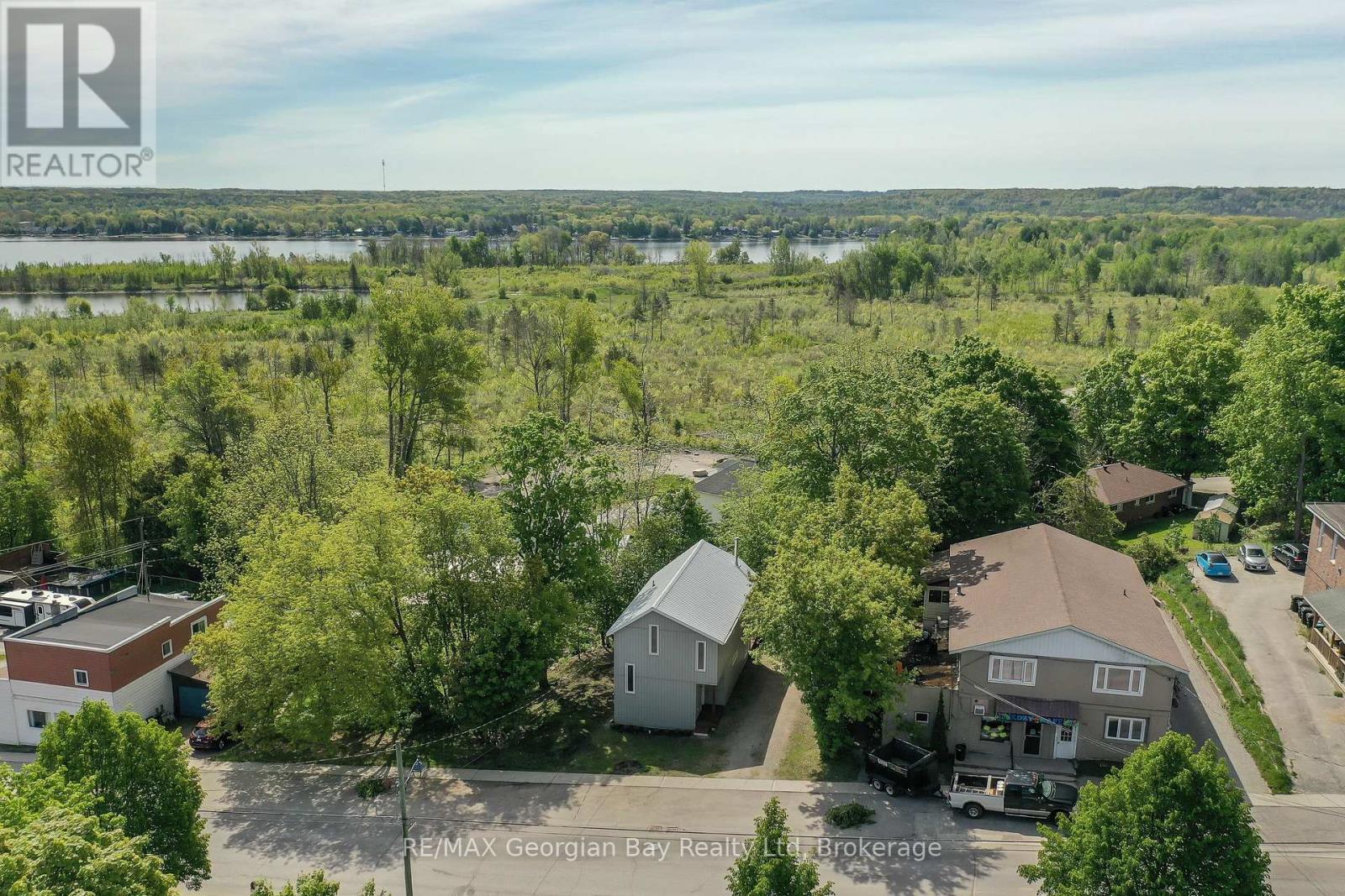 415 Talbot Street, Tay, Ontario  L0K 1R0 - Photo 3 - S12198367
