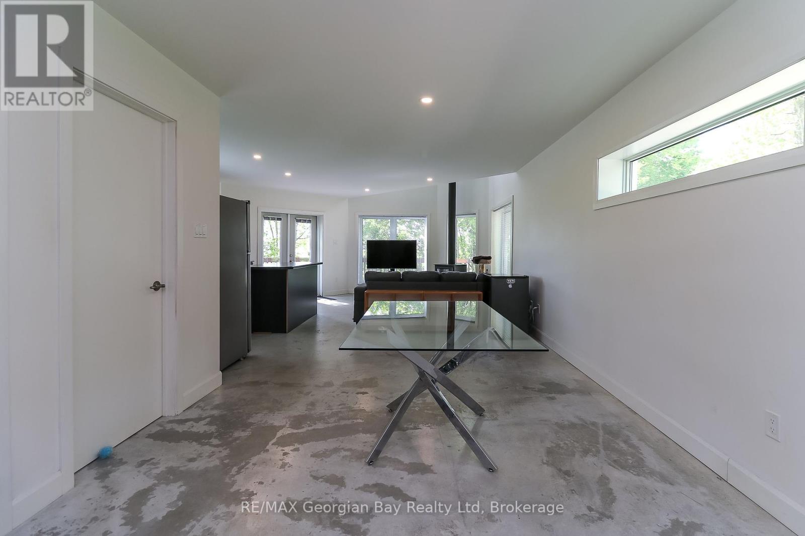 415 Talbot Street, Tay, Ontario  L0K 1R0 - Photo 7 - S12198367