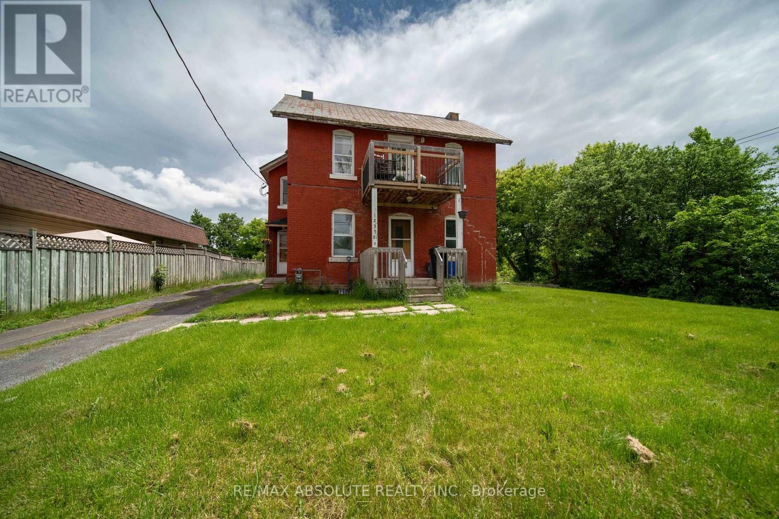 1235 STE MARIE STREET, Russell, Ontario