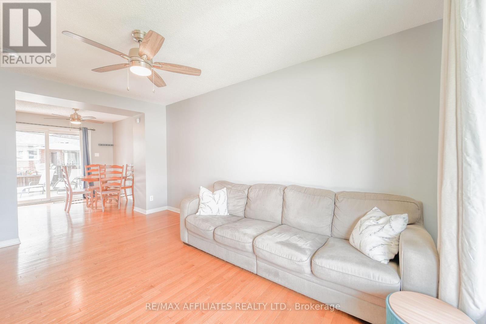 243 Monterey Drive, Ottawa, Ontario  K2H 7B1 - Photo 6 - X12202549