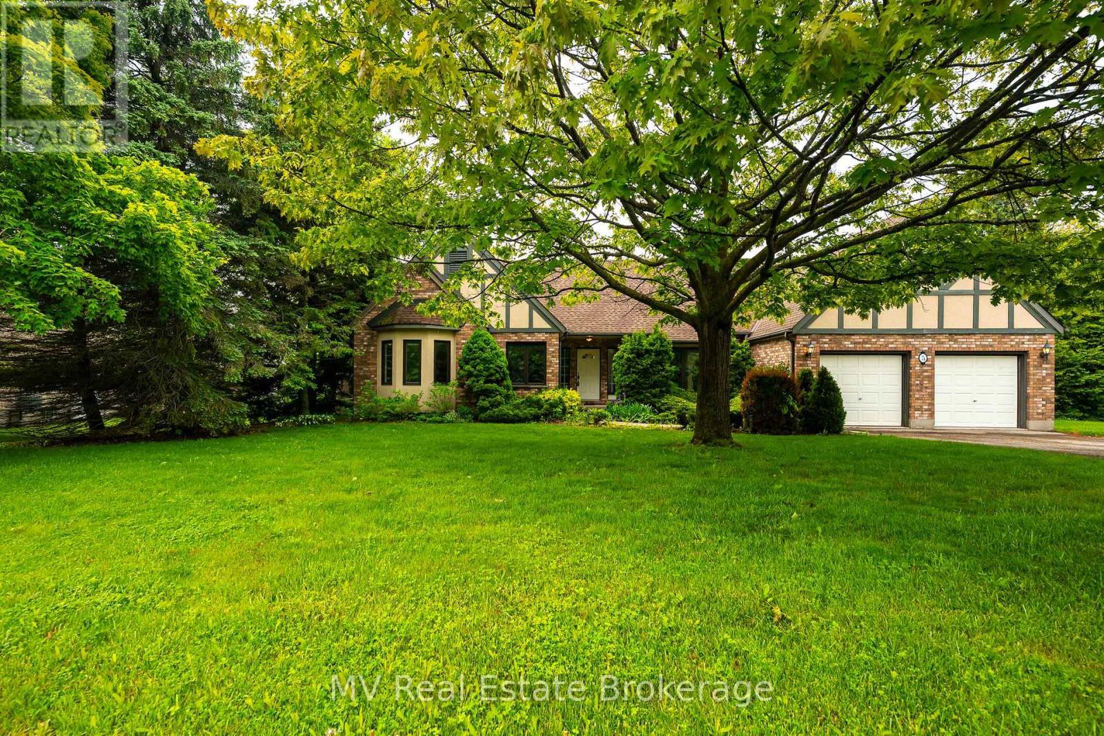 5 Amalia Crescent, Centre Wellington, Ontario  N0B 1J0 - Photo 2 - X12116467