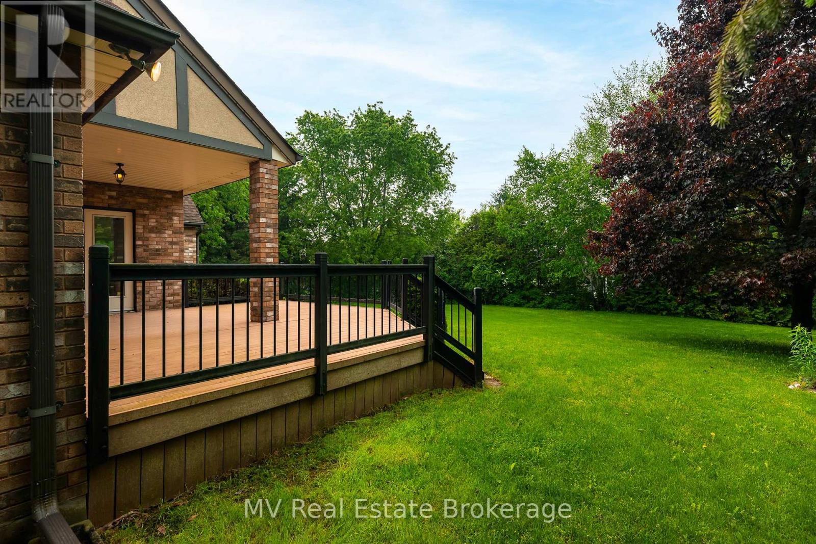 5 Amalia Crescent, Centre Wellington, Ontario  N0B 1J0 - Photo 40 - X12116467