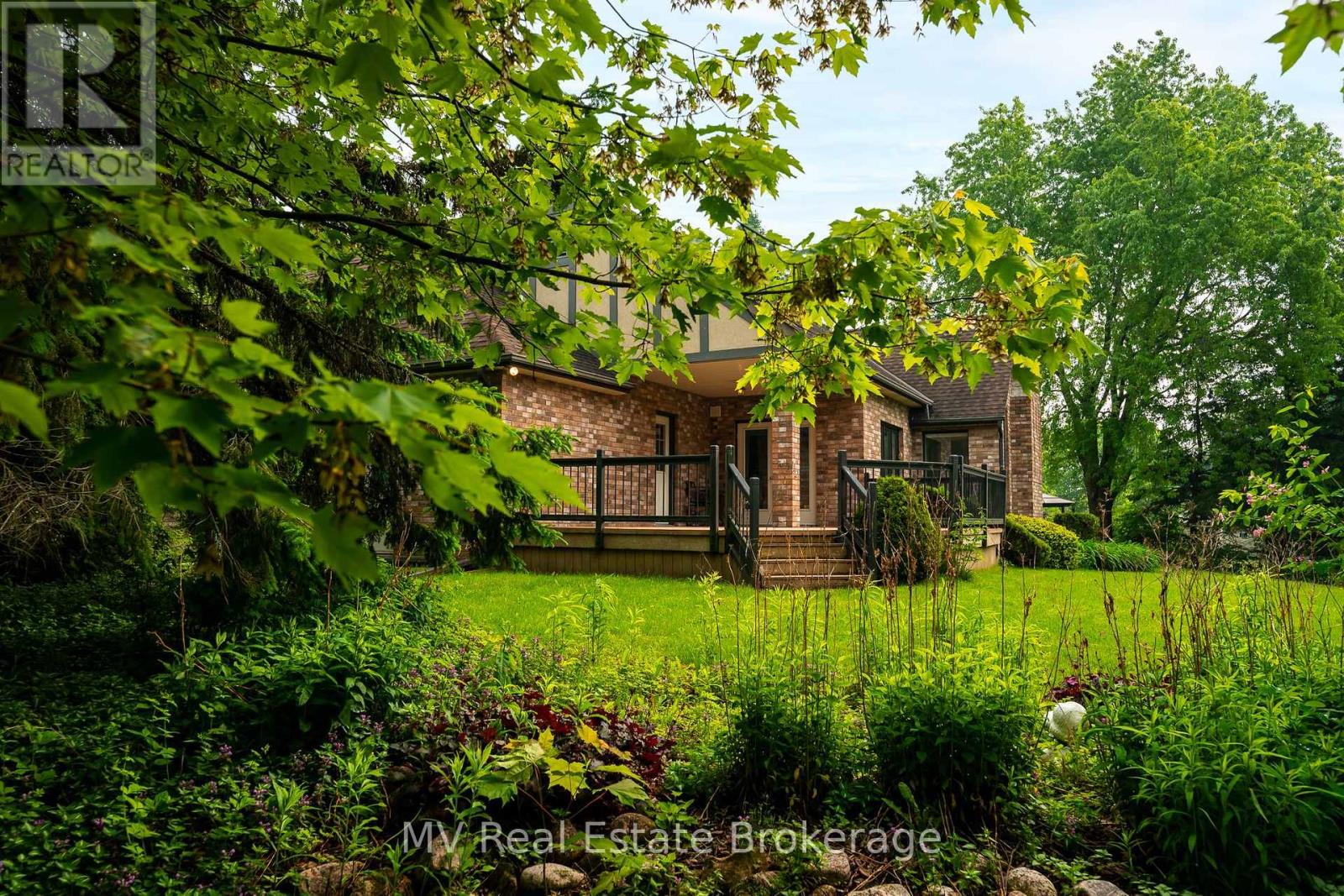5 Amalia Crescent, Centre Wellington, Ontario  N0B 1J0 - Photo 44 - X12116467