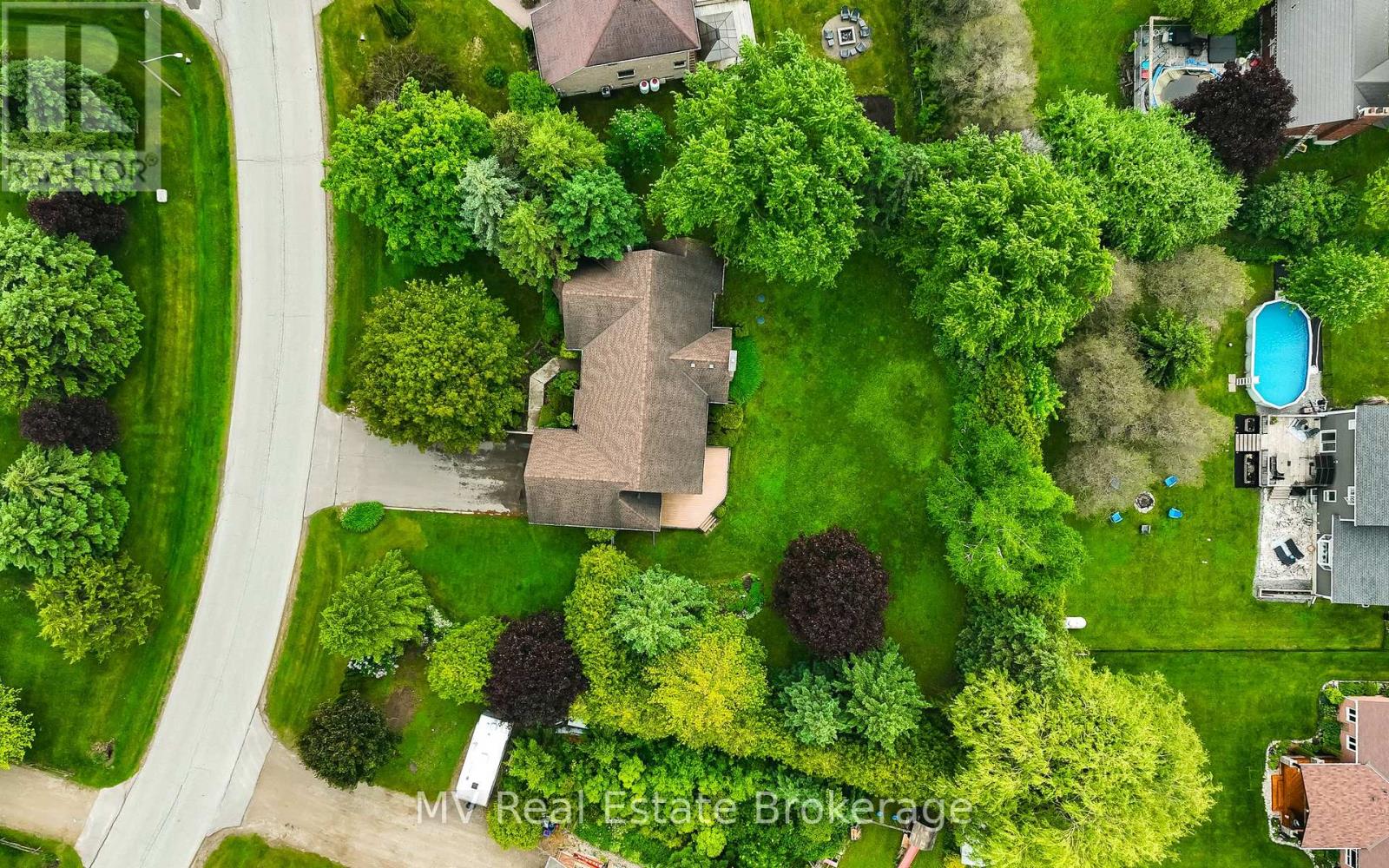 5 Amalia Crescent, Centre Wellington, Ontario  N0B 1J0 - Photo 46 - X12116467