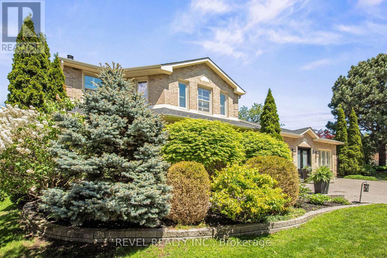 2 Patterson Crescent, Ajax, Ontario  L1S 6R1 - Photo 2 - E12202389