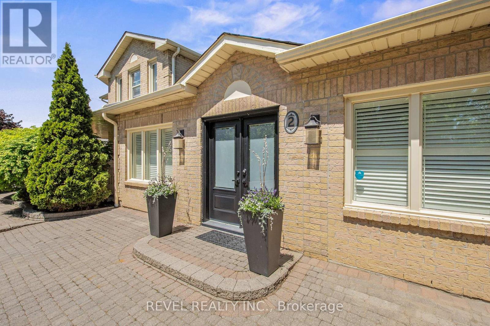 2 Patterson Crescent, Ajax, Ontario  L1S 6R1 - Photo 3 - E12202389
