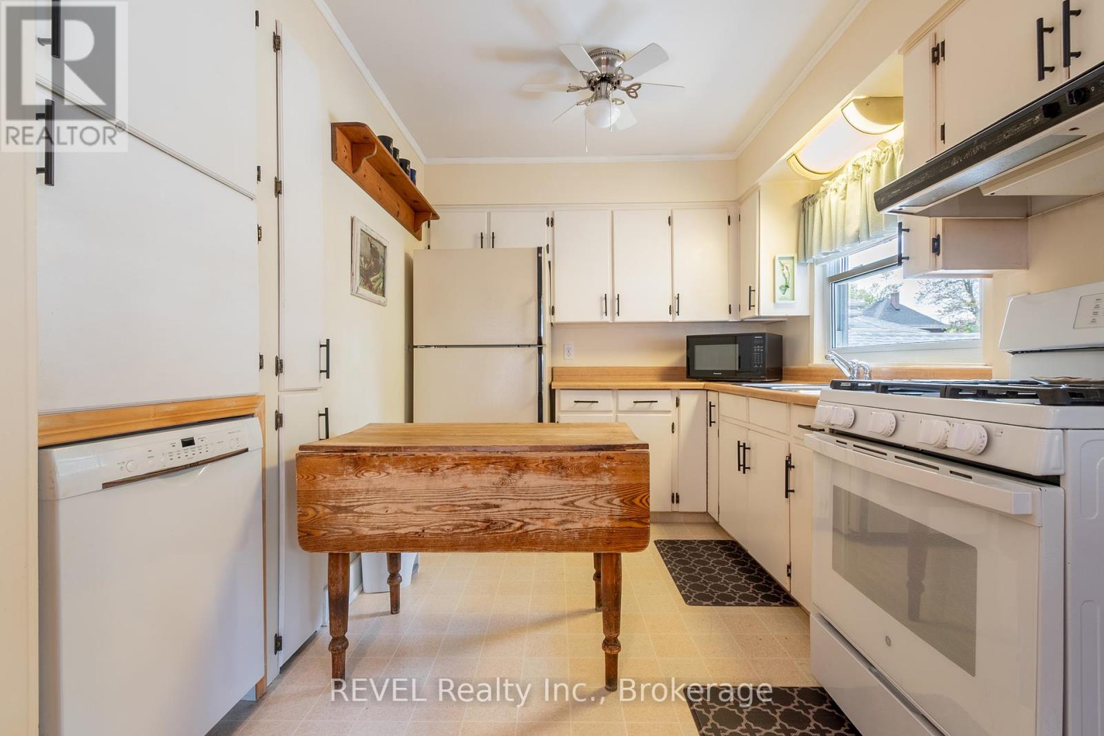 298 Stanley Street, Port Colborne, Ontario  L3K 3A2 - Photo 14 - X12202520