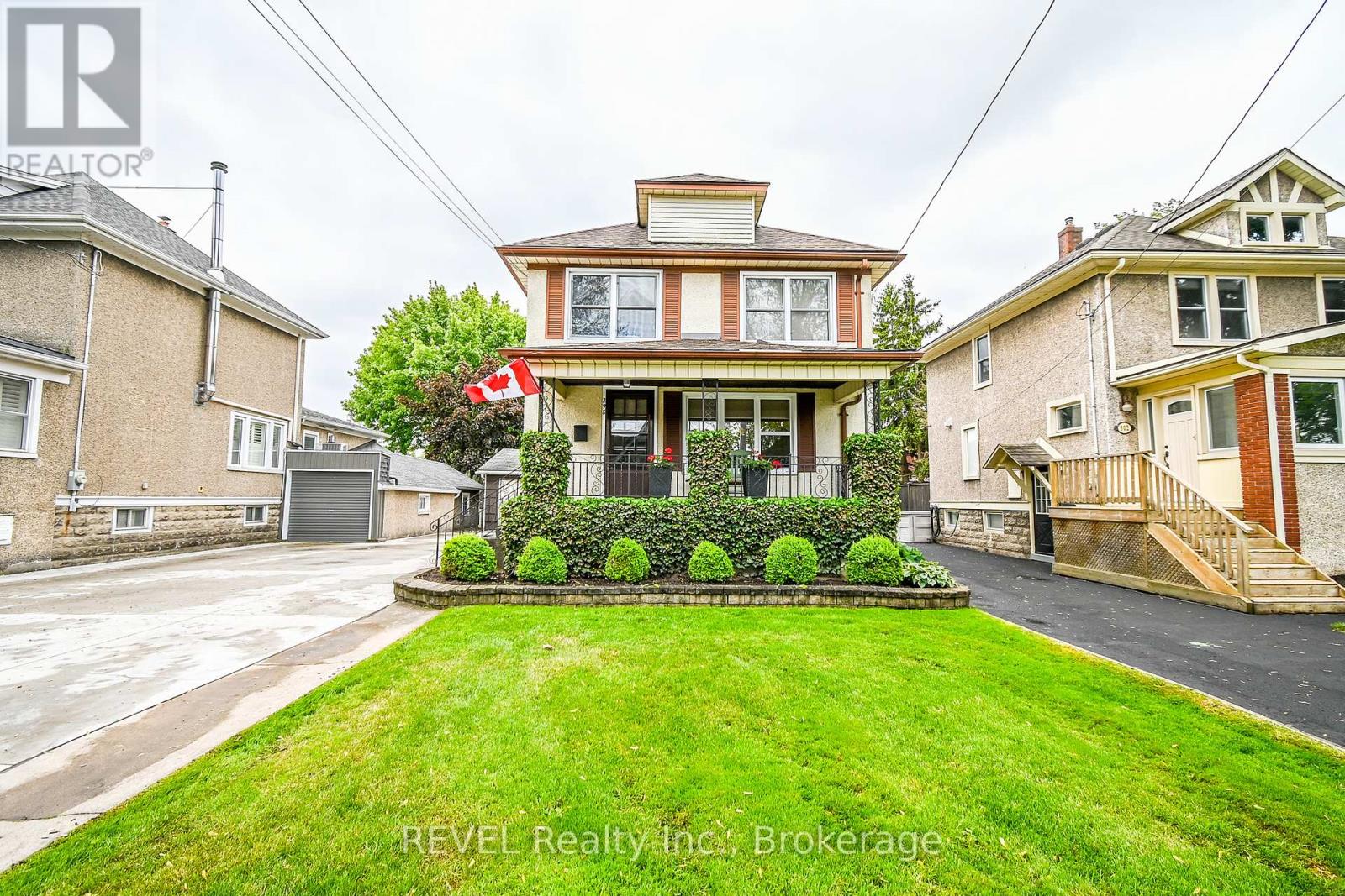 298 Stanley Street, Port Colborne (Sugarloaf), Ontario  L3K 3A2 - Photo 2 - X12202520