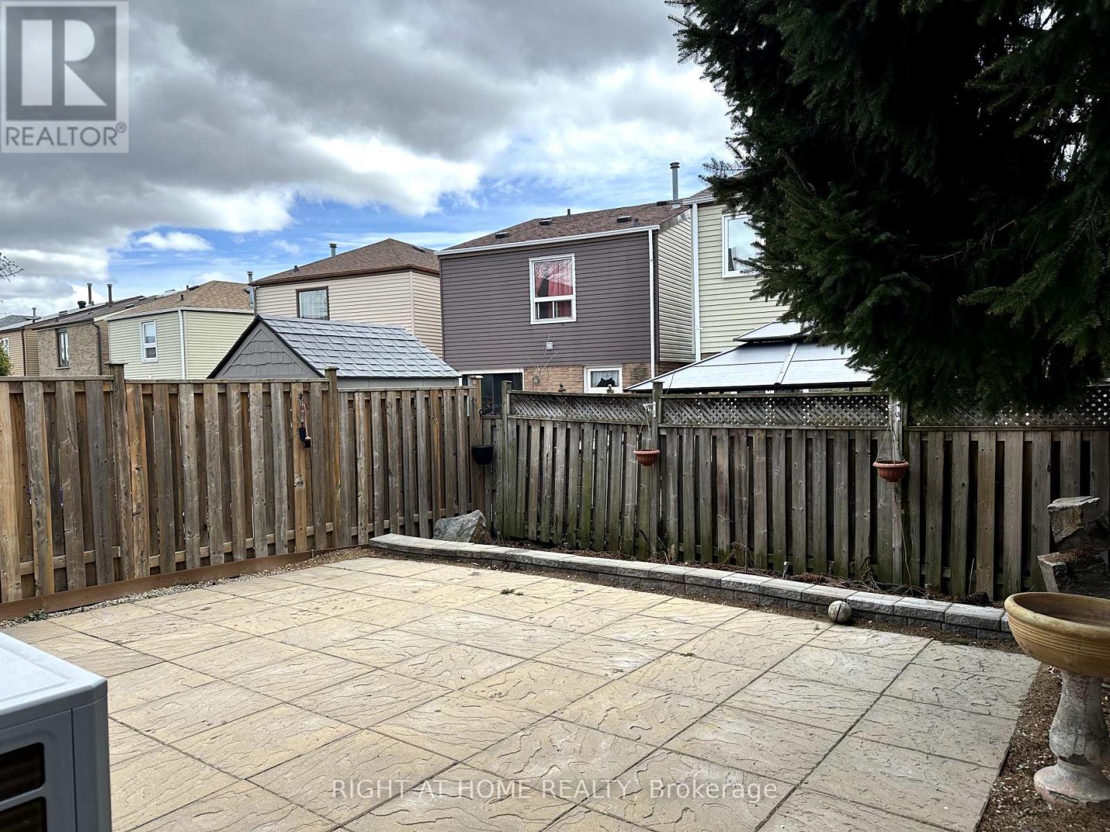 63 Spyglass Hill Road, Vaughan, Ontario  L4K 2K6 - Photo 11 - N12202500
