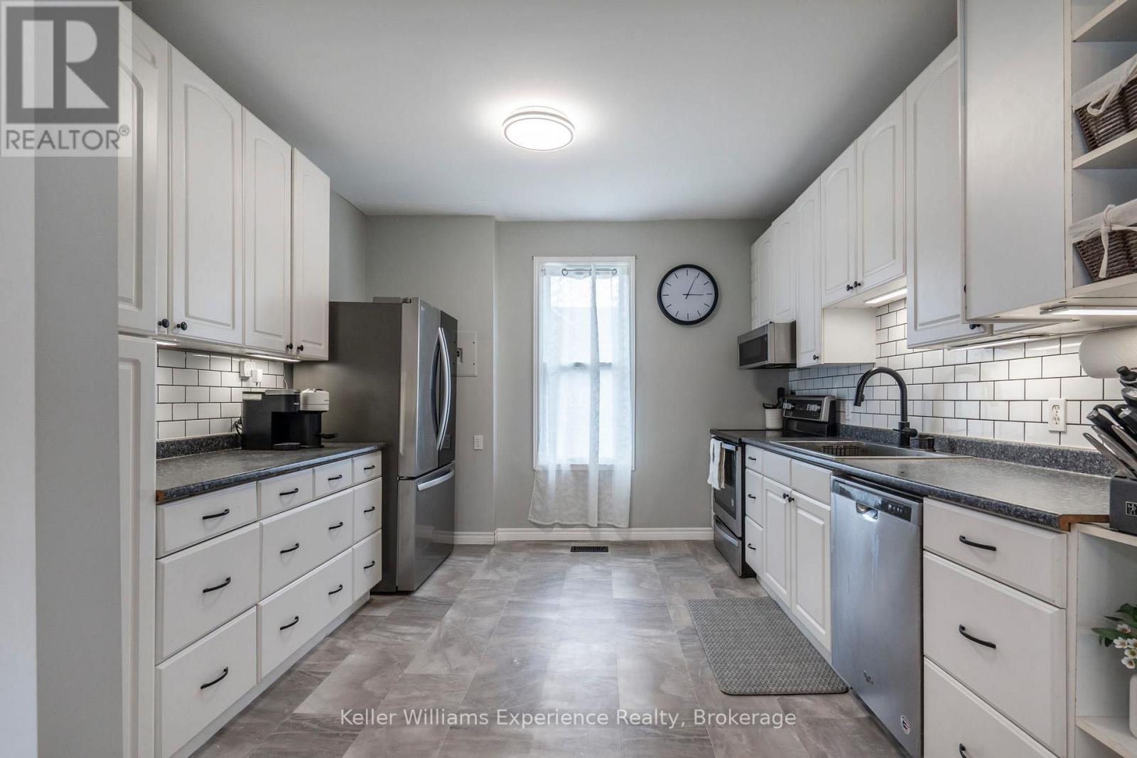 454 Colborne Street, Midland, Ontario  L4R 2K9 - Photo 14 - S12202543