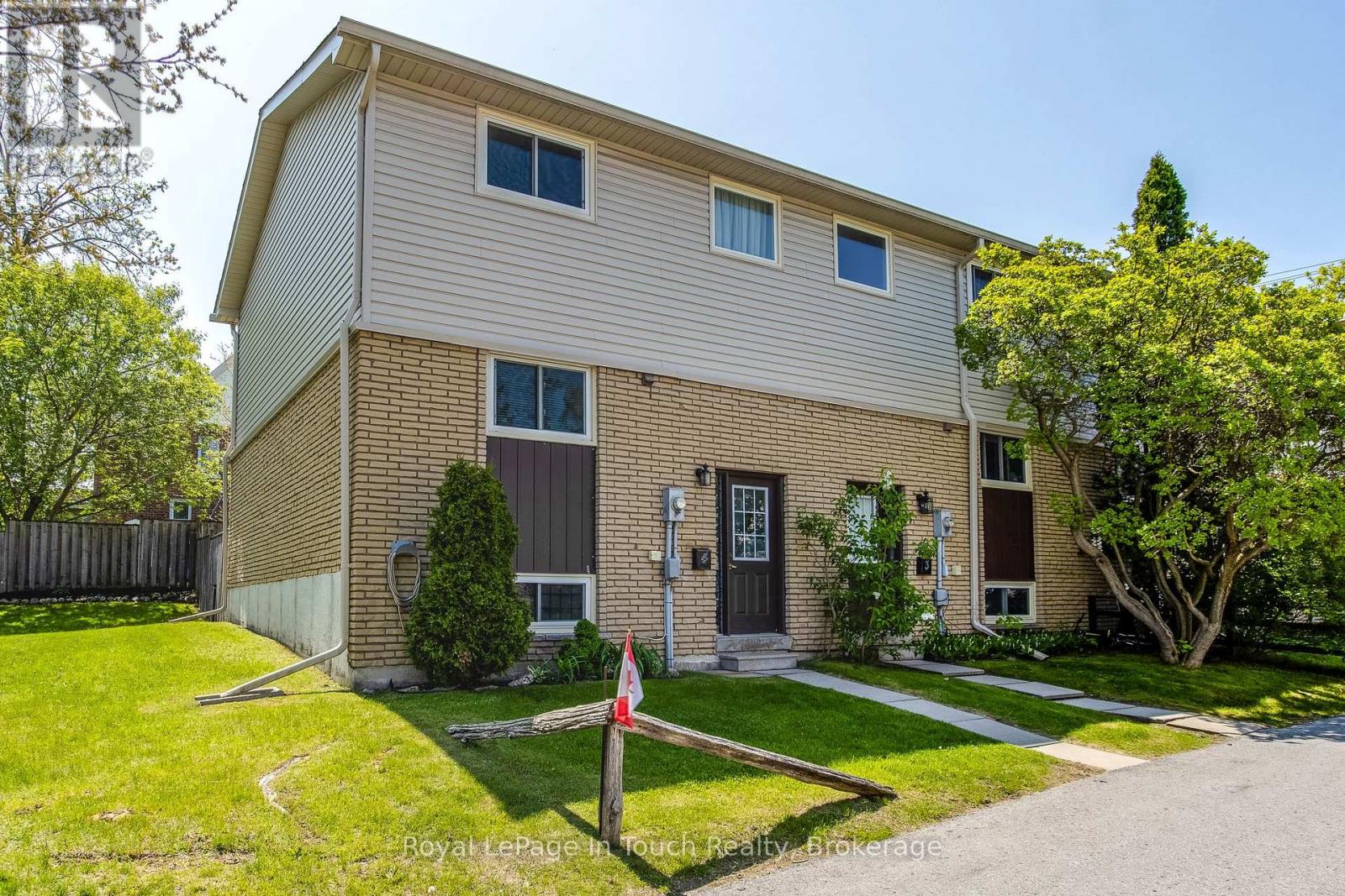4 - 233 INNISFIL STREET, Barrie, Ontario