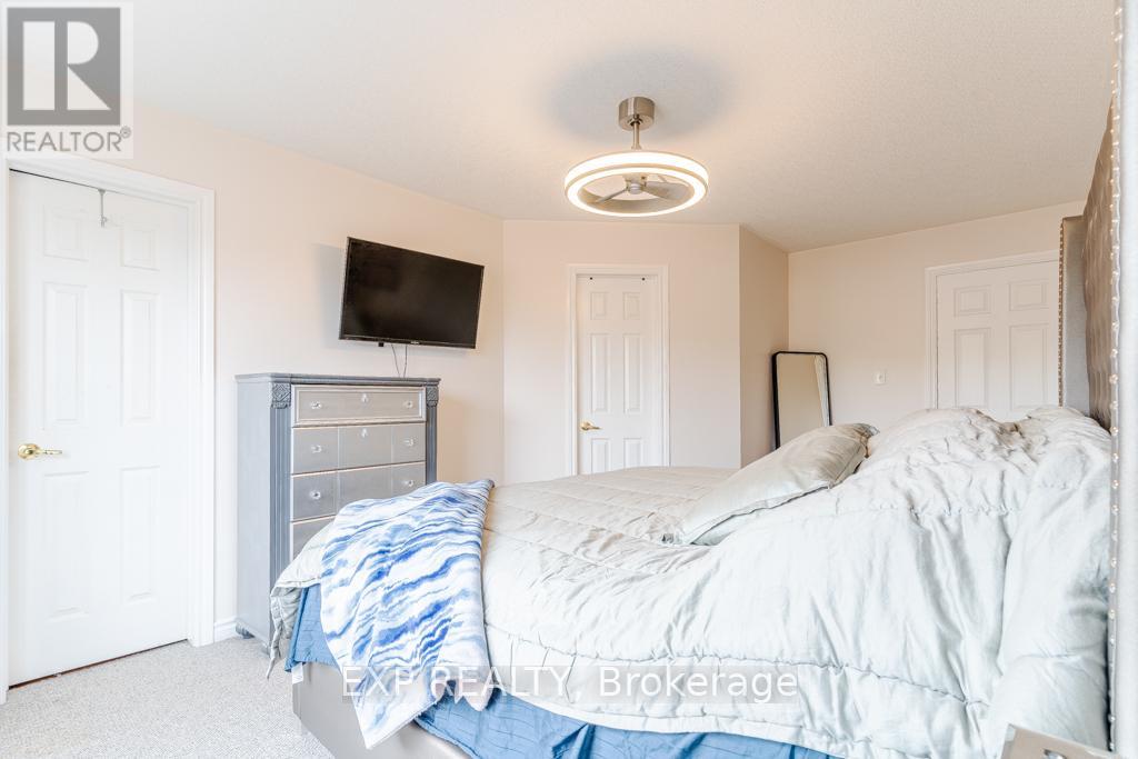 Upper - 74 Shalom Way, Barrie (Painswick South), Ontario  L4N 5Y3 - Photo 15 - S12202506