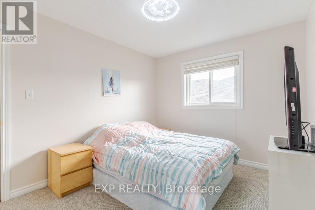 Upper - 74 Shalom Way, Barrie (Painswick South), Ontario  L4N 5Y3 - Photo 18 - S12202506