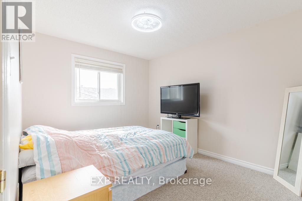 Upper - 74 Shalom Way, Barrie (Painswick South), Ontario  L4N 5Y3 - Photo 20 - S12202506