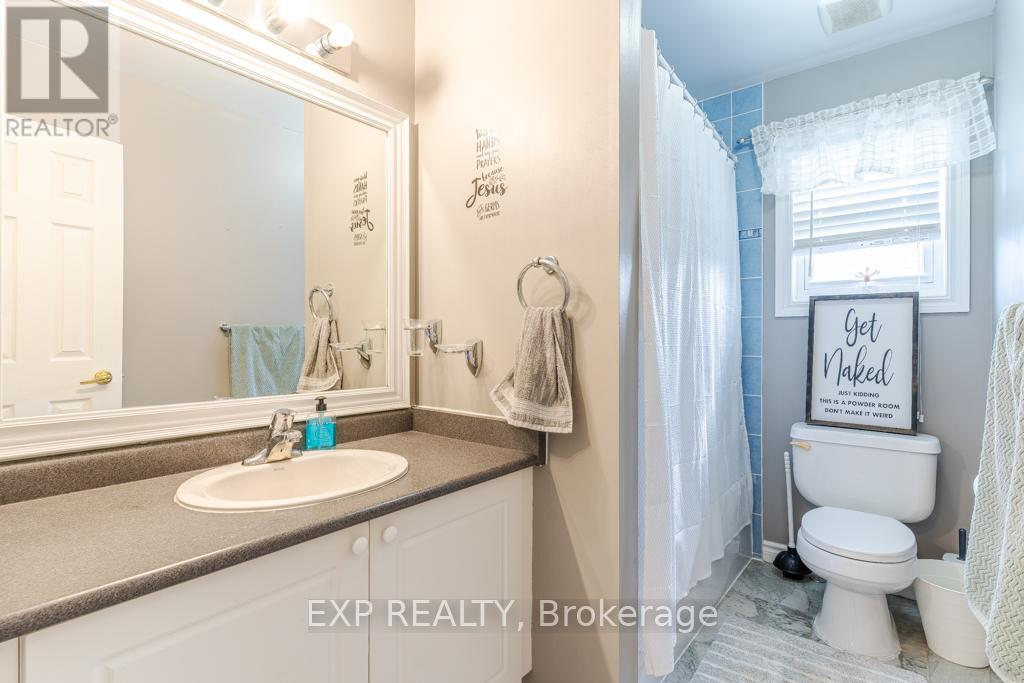 Upper - 74 Shalom Way, Barrie (Painswick South), Ontario  L4N 5Y3 - Photo 21 - S12202506