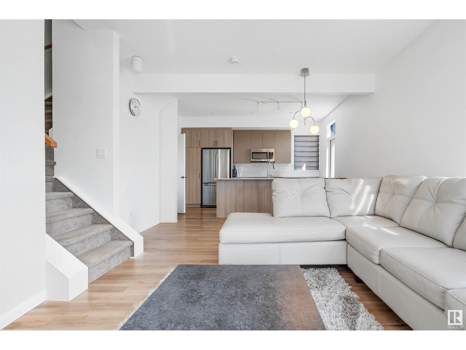 Property at 16204 102 AV NW image 4
