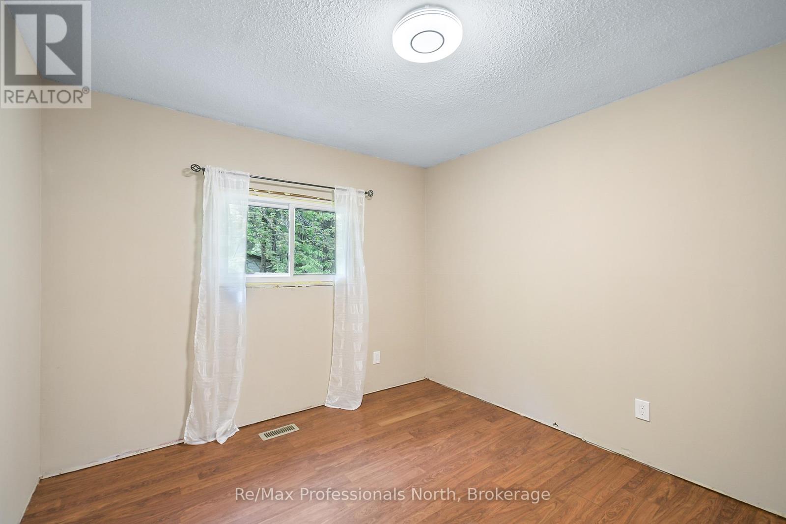 10 Wilshier Boulevard, Bracebridge, Ontario  P1L 1K9 - Photo 12 - X12202627