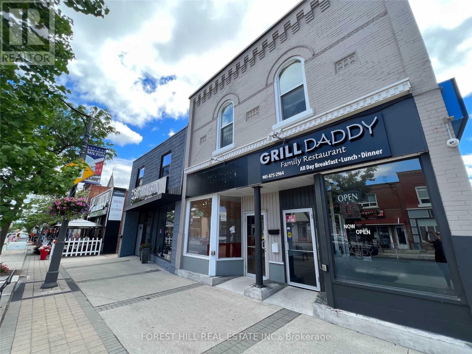 UPPER - 136 MAIN STREET E, Milton, Ontario
