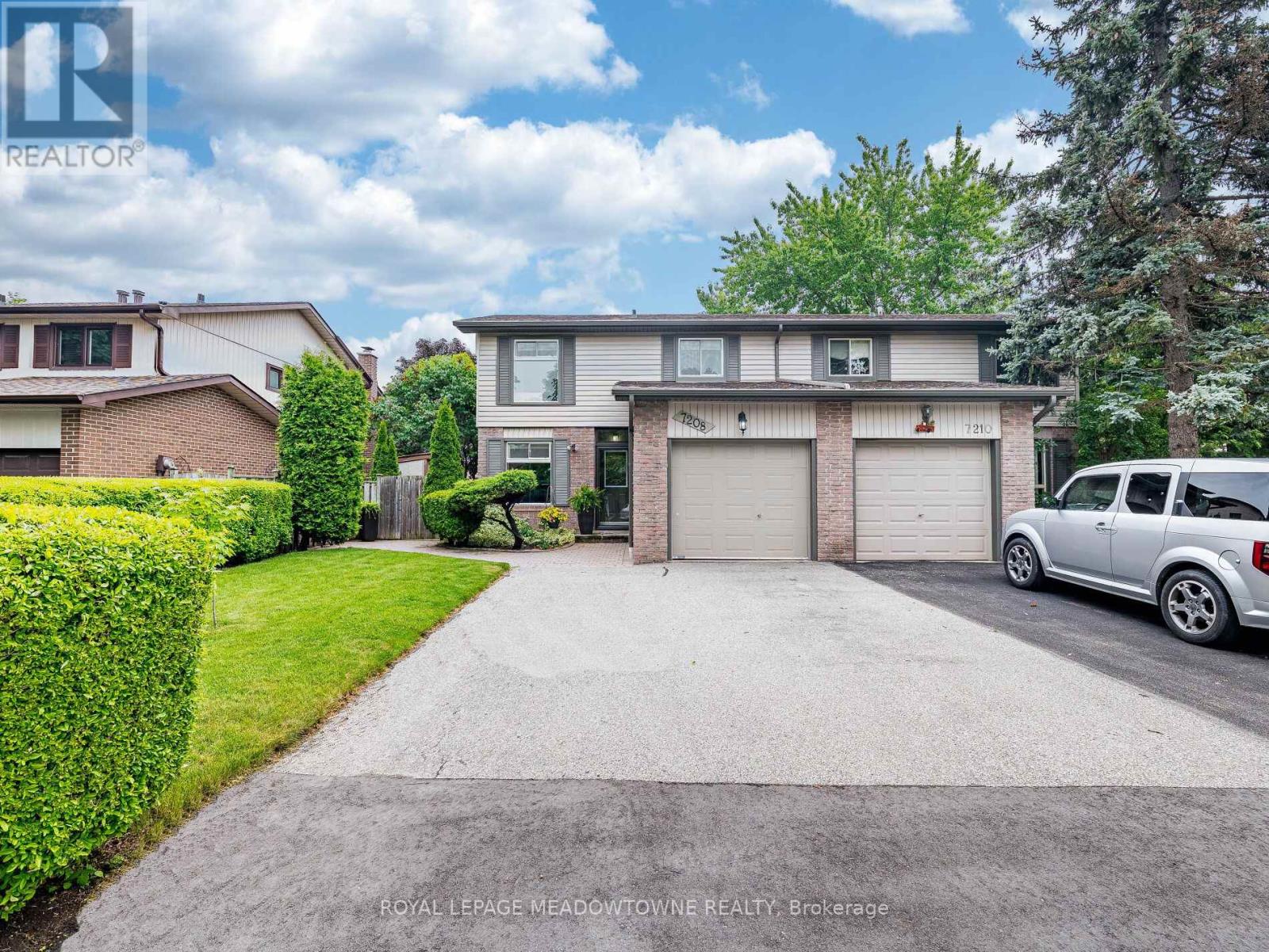 7208 Joliette Crescent, Mississauga, Ontario  L5N 1Z3 - Photo 2 - W12202397