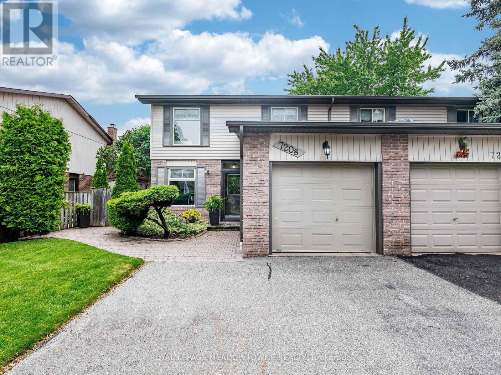 7208 Joliette Crescent, Mississauga, Ontario  L5N 1Z3 - Photo 3 - W12202397