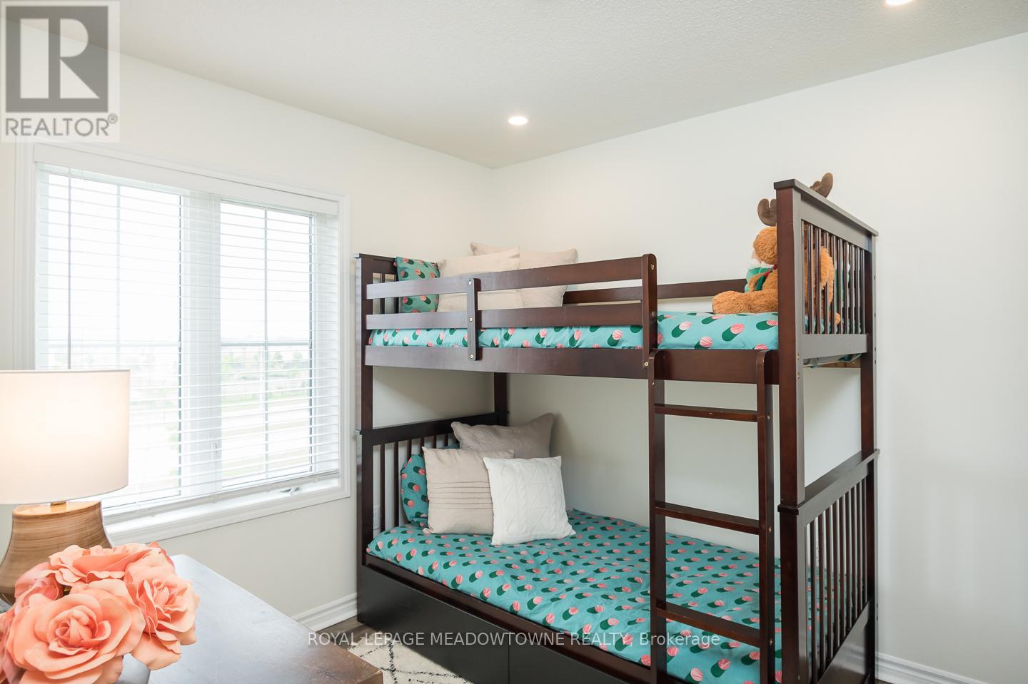621 Laking Terrace, Milton, Ontario  L9T 9J5 - Photo 34 - W12202420