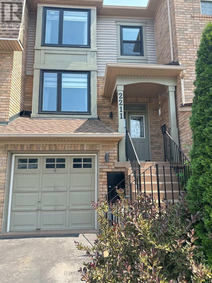2211 PRESCOTT PLACE, Burlington, Ontario