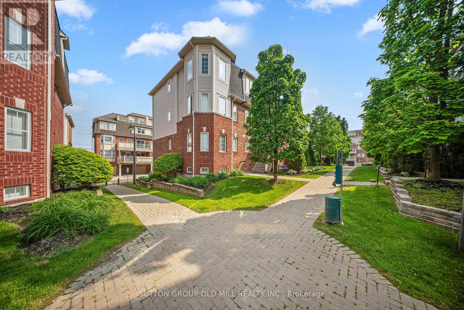 2 - 760 NEIGHBOURHOOD CIRCLE, Mississauga, Ontario