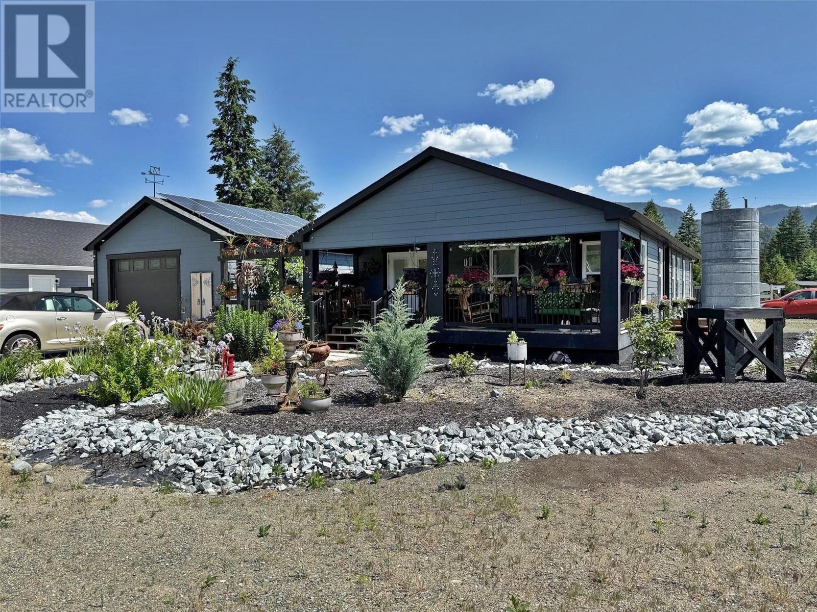 432 Siska Drive, Barriere, British Columbia  V0E 1E0 - Photo 2 - 10349072