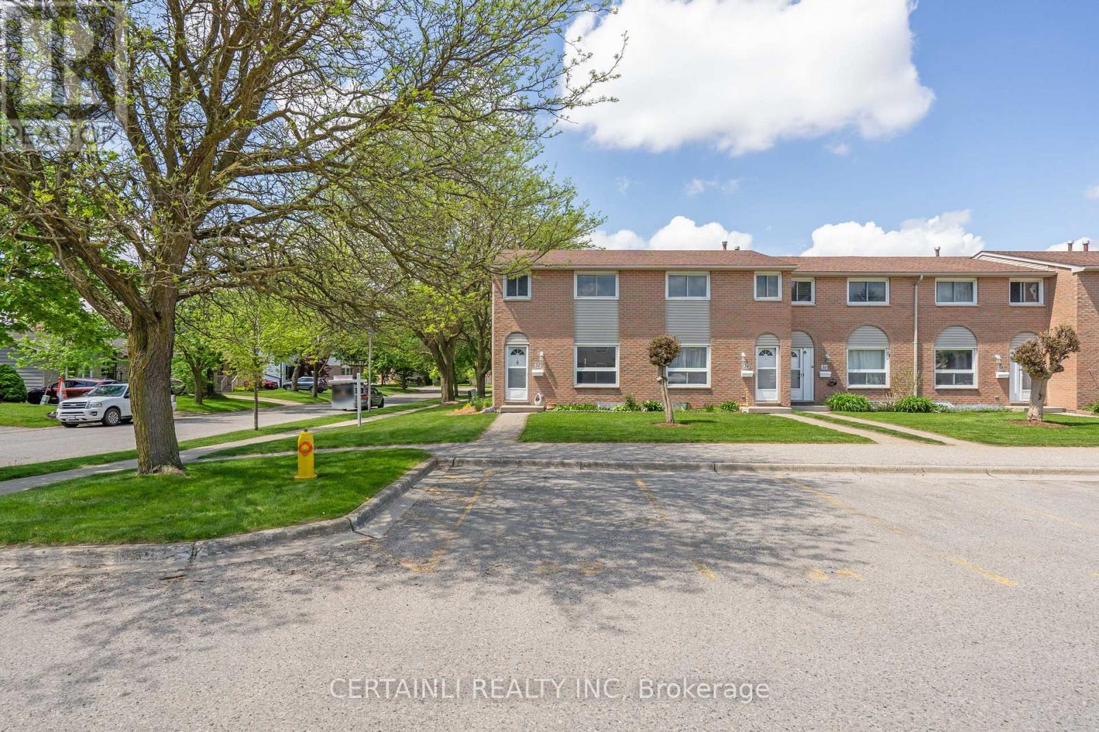 Photo 6 of 49 for 32 - 40 Tiffany Drive
