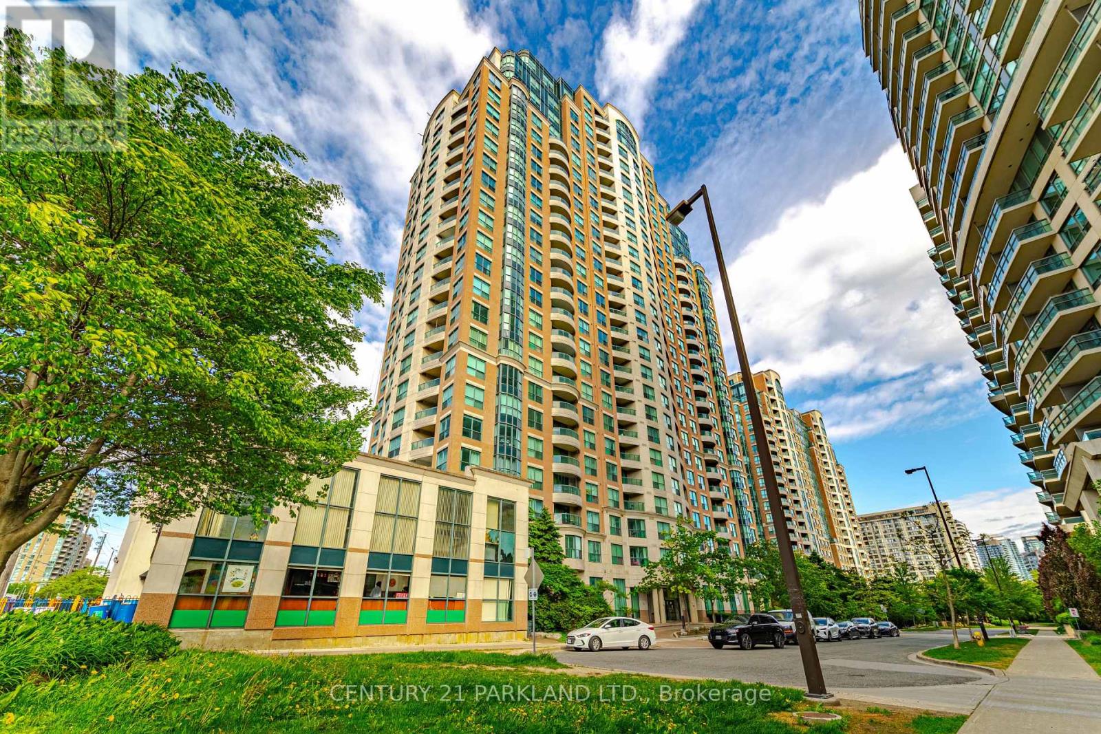 Lrg 7 - 7 Lorraine Drive, Toronto, Ontario  M2N 7H3 - Photo 2 - C12177159