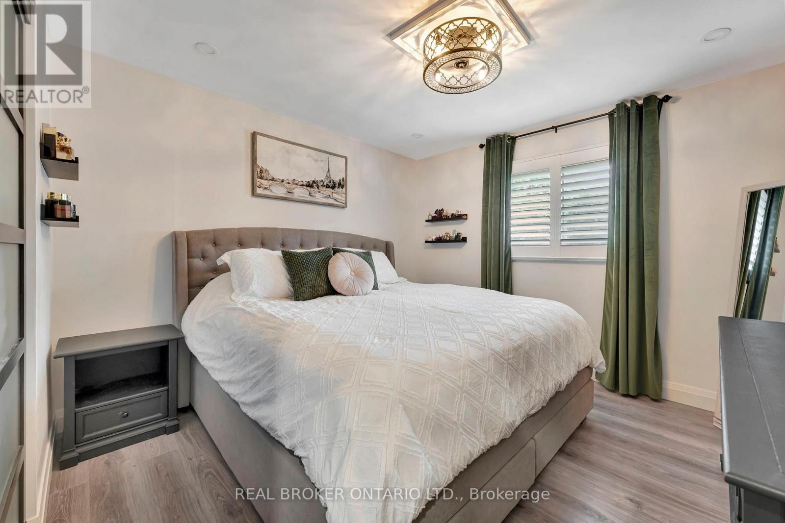 403 Oakhill Drive, Brantford, Ontario  N3T 5L7 - Photo 15 - X12202330