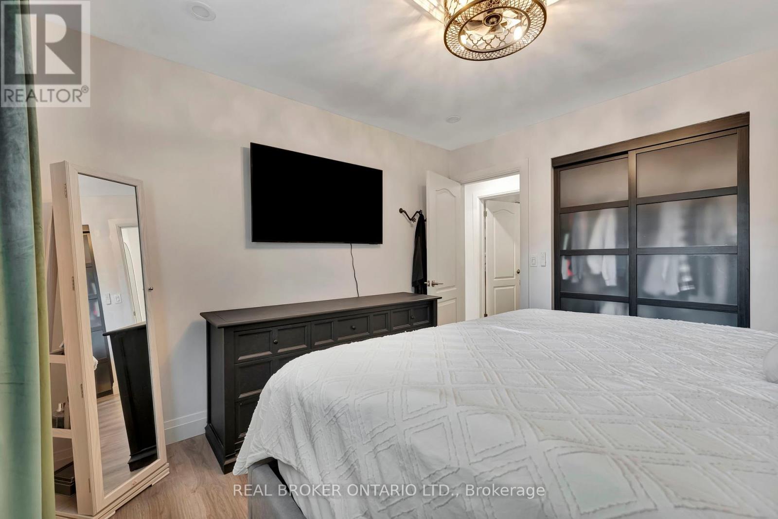 403 Oakhill Drive, Brantford, Ontario  N3T 5L7 - Photo 16 - X12202330
