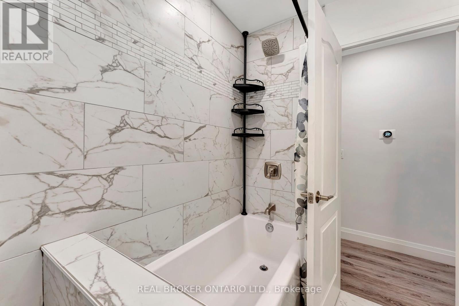 403 Oakhill Drive, Brantford, Ontario  N3T 5L7 - Photo 20 - X12202330
