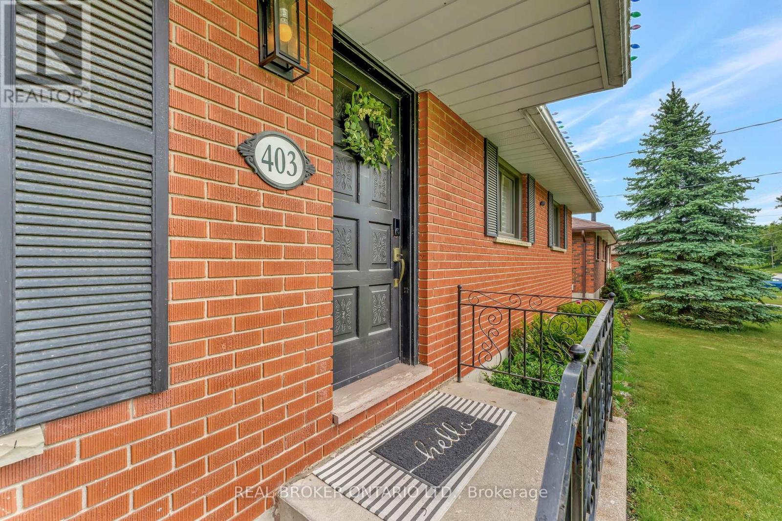 403 Oakhill Drive, Brantford, Ontario  N3T 5L7 - Photo 3 - X12202330