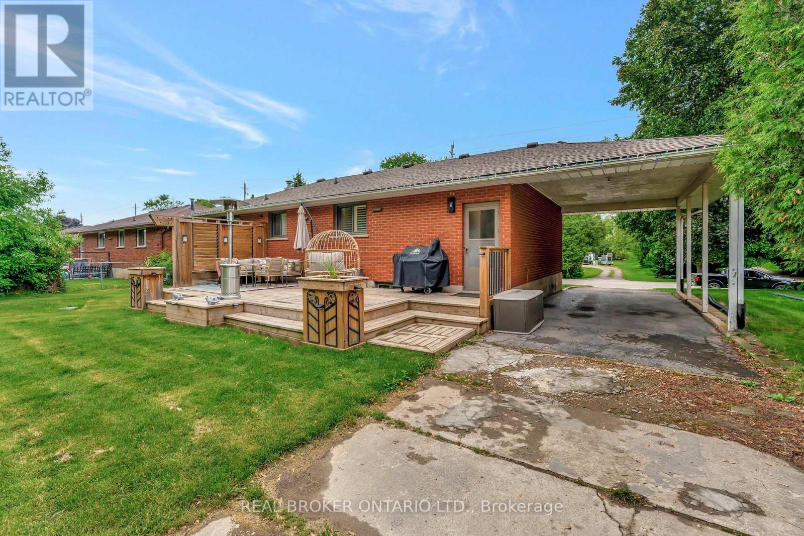 403 Oakhill Drive, Brantford, Ontario  N3T 5L7 - Photo 30 - X12202330