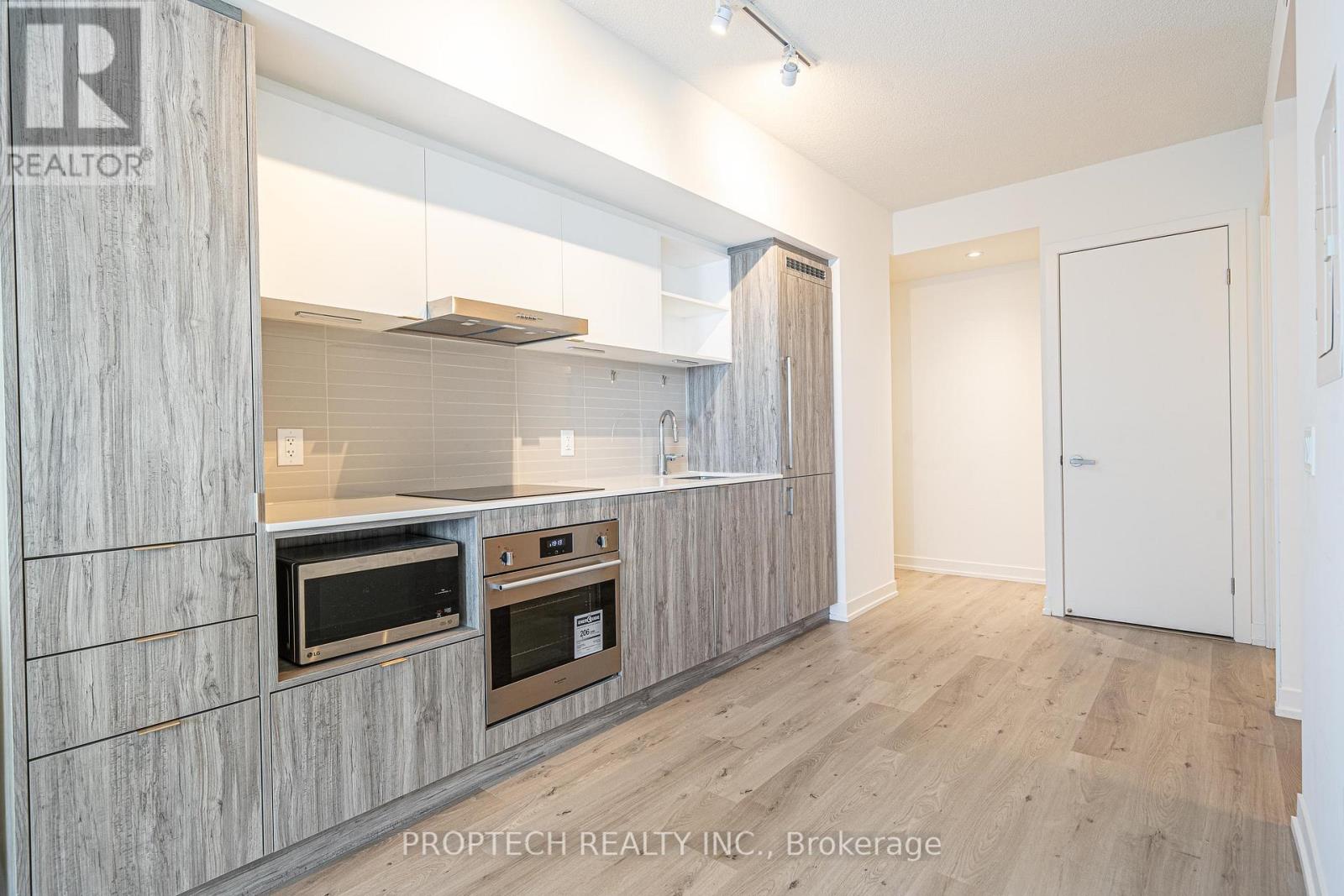 3009 - 138 Downes Street, Toronto, Ontario  M5E 0E4 - Photo 4 - C12196012