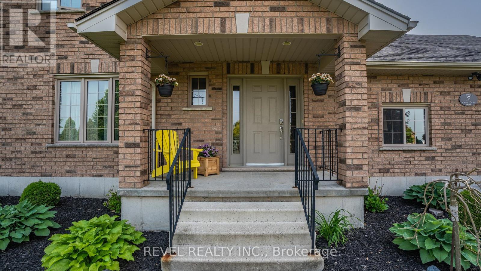 5 Cedar Lane, Brant, Ontario  N0E 1A0 - Photo 5 - X12202427