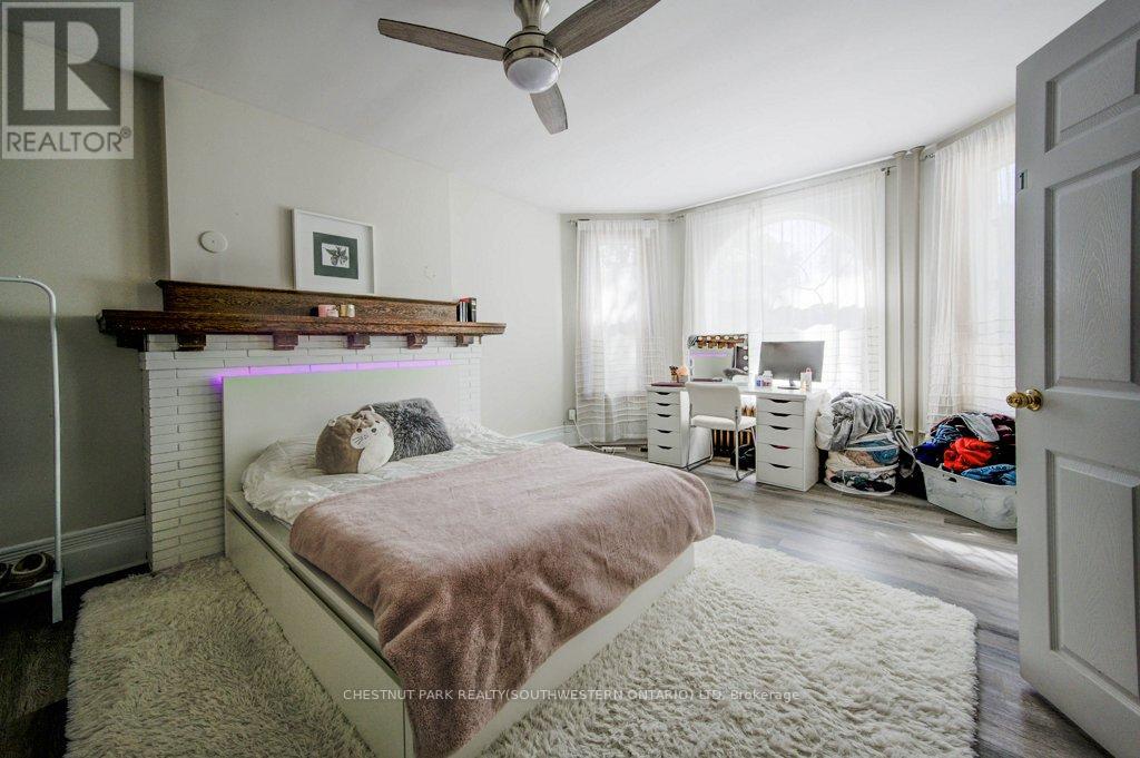 62 Dorset Street, Waterloo, Ontario  N2L 3L8 - Photo 12 - X12202454