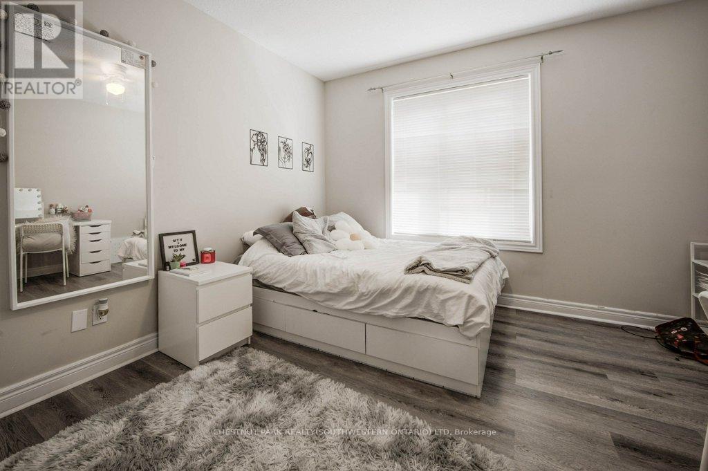 62 Dorset Street, Waterloo, Ontario  N2L 3L8 - Photo 16 - X12202454