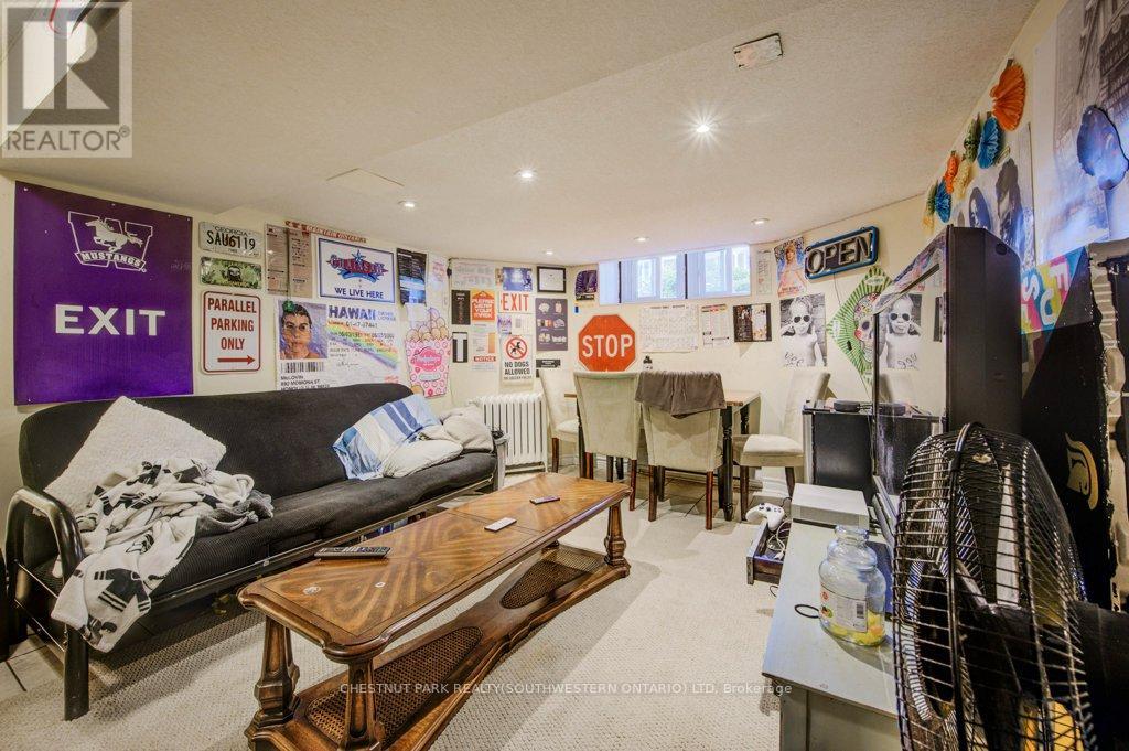 62 Dorset Street, Waterloo, Ontario  N2L 3L8 - Photo 21 - X12202454