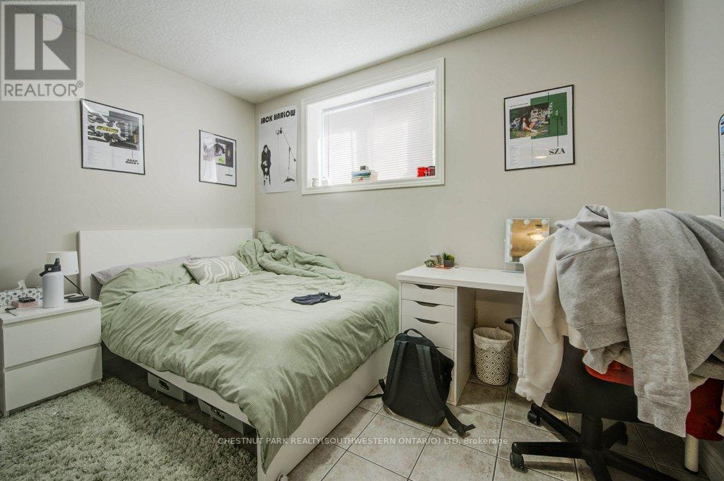 62 Dorset Street, Waterloo, Ontario  N2L 3L8 - Photo 30 - X12202454
