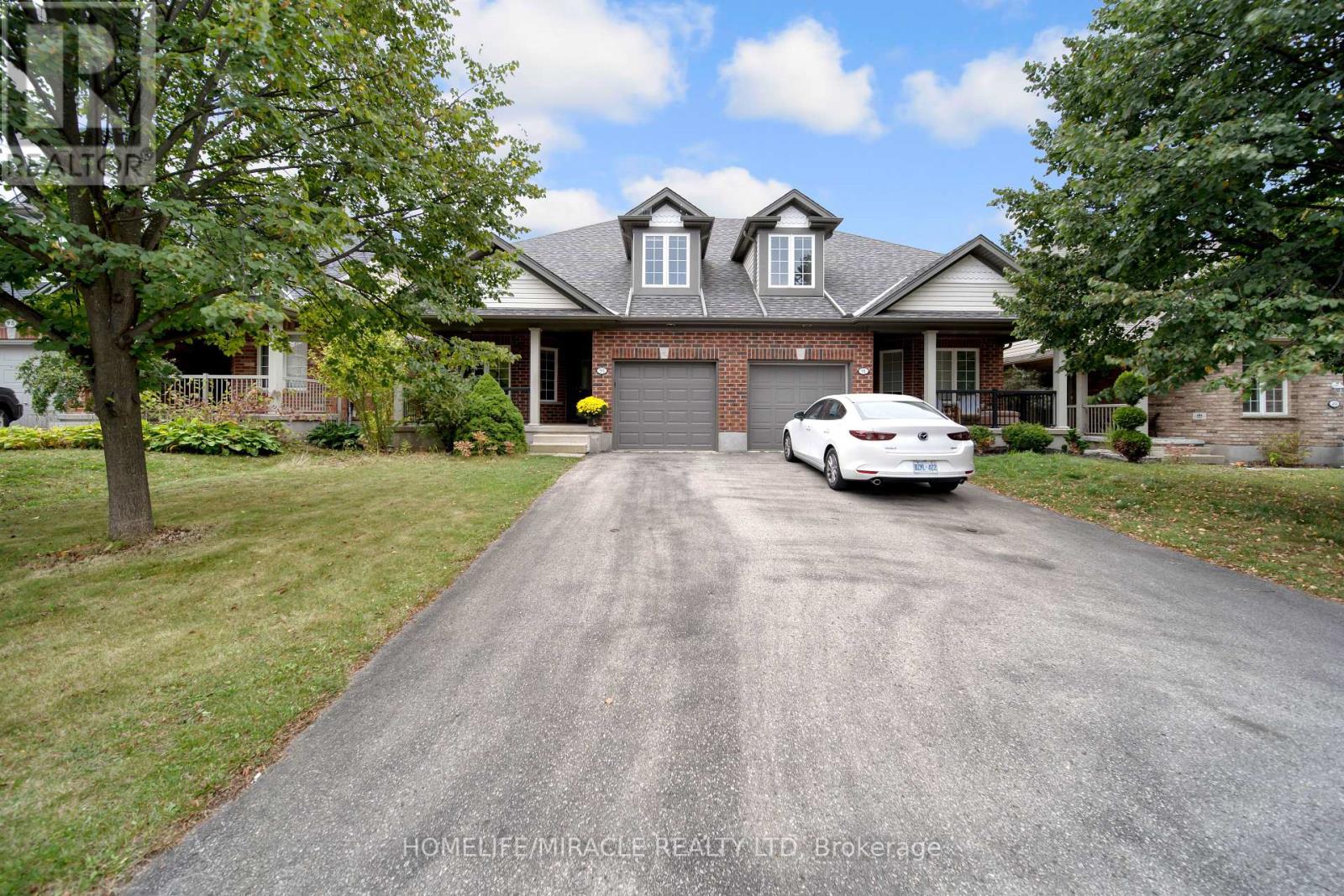 93 Lynch Circle, Guelph, Ontario  N1L 1R8 - Photo 2 - X12202478