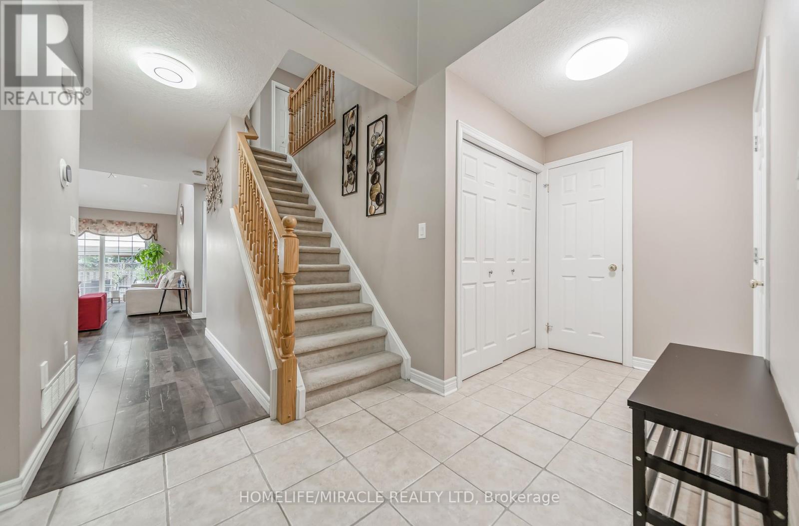 93 Lynch Circle, Guelph, Ontario  N1L 1R8 - Photo 8 - X12202478
