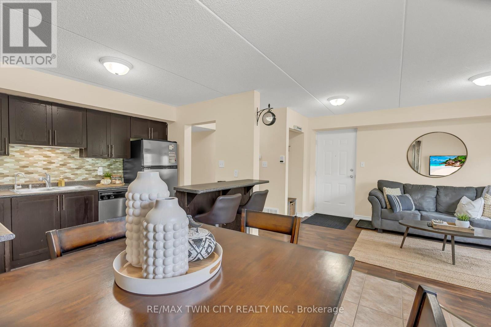 12 - 950 Highland Road W, Kitchener, Ontario  N2N 0A5 - Photo 10 - X12202481